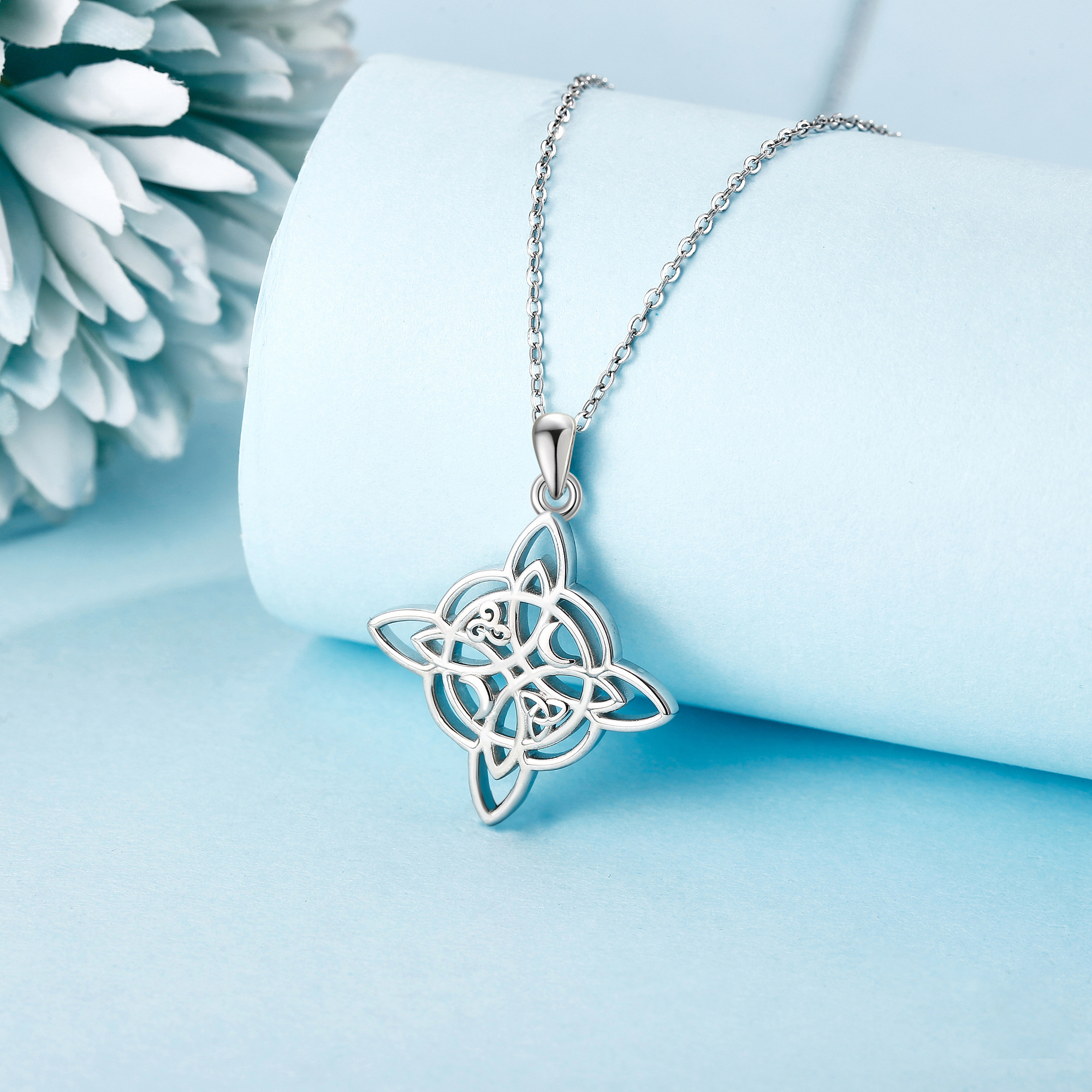 Women's 925 Sterling Silver Celtic Knot Pendant Necklace